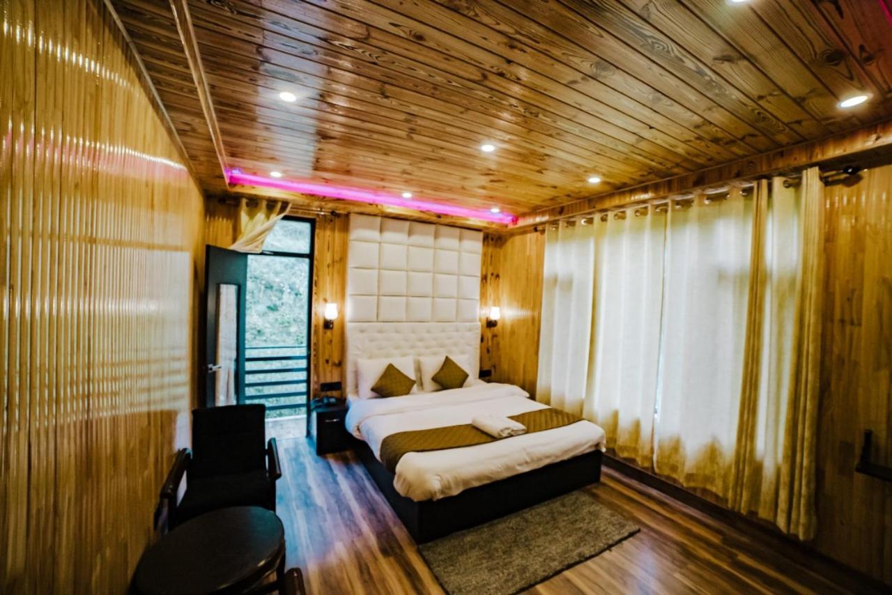 Hotel Black Magic Manāli Esterno foto